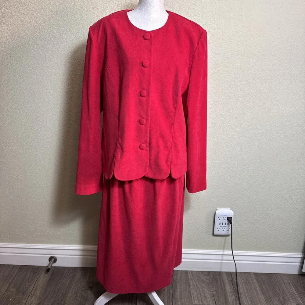 Leslie Fay 2-Pc Skirt Suit Women 16‎ Red Faux Suede Scalloped Blazer Jacket VTG